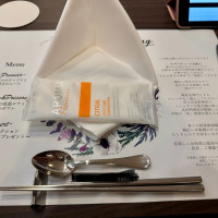 試食前のテーブルコーディネート(フェア参加者の名前を入り)