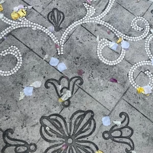 庭の模様|728679さんの覚王山ル・アンジェ教会の写真(2314166)