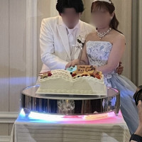 LED持ち込みでケーキ入刀はエレクトリカルパレード風に。