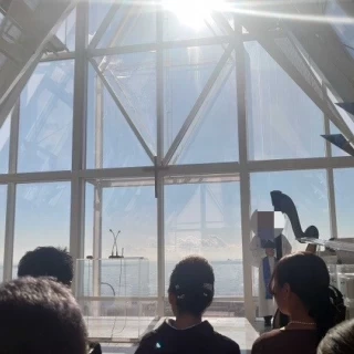 チャペルの前の席からの景色