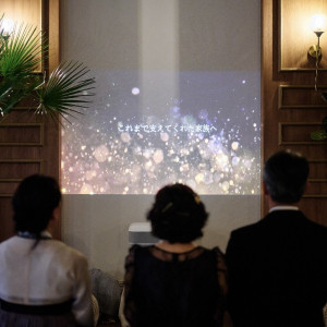 インナーガーデン
挙式直前サプライズムービー|729392さんのアルモニーアンブラッセイットハウス/テイクアンドギヴ・ニーズウェディングの写真(2581470)