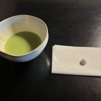 茶室で淹れてもらうお抹茶