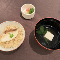 炊き込みご飯とお吸い物