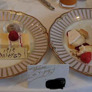 サプライズで両親へのメッセージ書いてくれます
