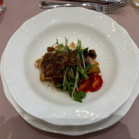 お肉料理です。