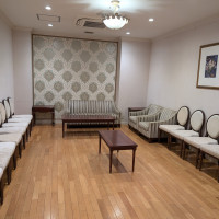 挙式会場手前にある親族控室です。