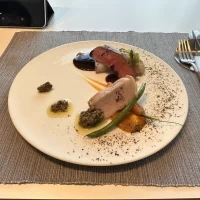 メイン