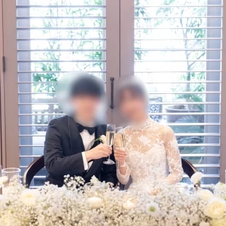 新郎・新婦の席はソファーもしくはテーブルタイプ