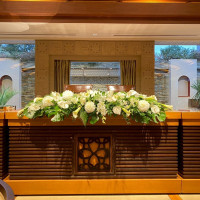 新郎新婦が座っていたところの装花