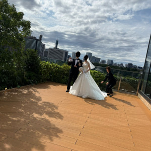 チャペル横にあるフラワーシャワーをするスペース|731147さんの東京會舘の写真(2539708)