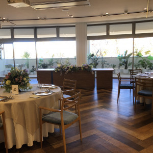 窓から光が入ります|731458さんのMARINE TOWER WEDDING（マリンタワー ウエディング）の写真(2358819)