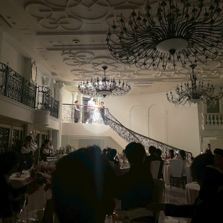 披露宴の入場シーン。