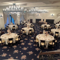 披露宴会場1
披露宴会場は2つあり、いずれかを選択できます。