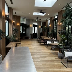 挙式待合室|731648さんのAQUA GARDEN TERRACE（アクアガーデンテラス）/テイクアンドギヴ・ニーズウェディングの写真(2335430)