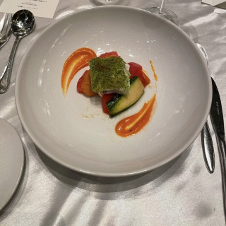 香草風味の真鯛のオーブン焼き 南仏野菜のバイヤルディ添え