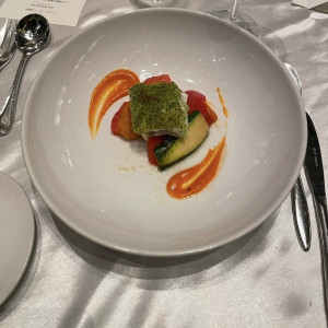 香草風味の真鯛のオーブン焼き 南仏野菜のバイヤルディ添え|731681さんのヴィラ・デ・マリアージュさいたまの写真(2395878)