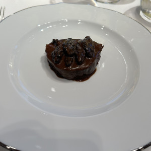 披露宴のコース料理（お肉料理）|731784さんのブルガリ ホテルズ&リゾーツ・東京レストランの写真(2434569)