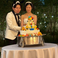 ガーデンでのケーキ入刀