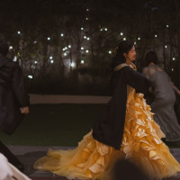 ガーデンでダンス