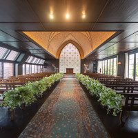 外の自然光が入って綺麗でした。