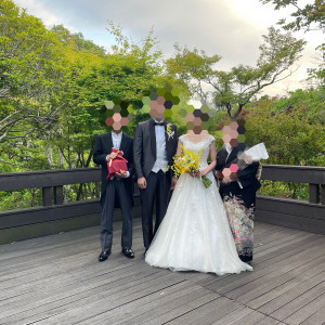 お開き後に両親との写真撮影|732227さんのTHE GARDEN PLACE SOSHUEN（ザ・ガーデン・プレイス 蘇州園）の写真(2494295)
