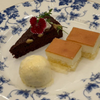 イチゴアレルギーの方には別の料理を出していただきました。