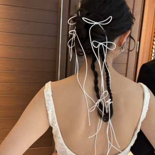 ヘアスタイル、ドレス