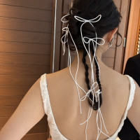 ヘアスタイル、ドレス