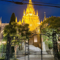 夜の式場を遠景で撮影しました