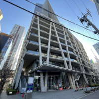 建物の外観　1階はジュンク堂