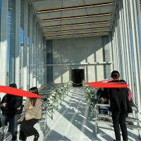 見学時のチャペル　出入り口側（2月末の朝9時）
