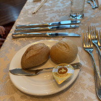 こちらのパンは食べ放題です