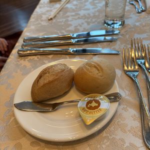 こちらのパンは食べ放題です|732613さんのザ・リーヴス プレミアムテラスの写真(2593031)