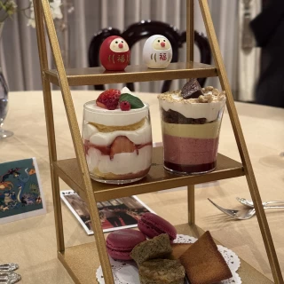 デザートのケーキ