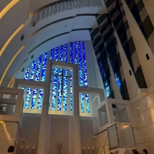 天井が高くロマンチックな大聖堂|732875さんのノートルダム神戸/FIVESTAR WEDDINGの写真(2574186)