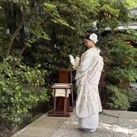 料亭河文、石舞台の上での撮影。この後ろに水鏡があります。