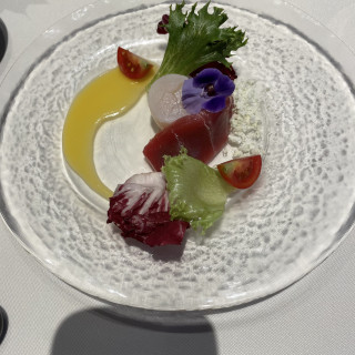 ホタテのカルパッチョのような料理