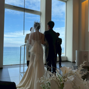 青い空と海が広がる、とても素敵なチャペルです✨|733276さんのHOTEL GREGES（オテルグレージュ）の写真(2548286)