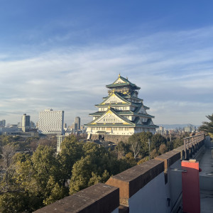 屋上の挙式会場から見える大阪城|733413さんのTHE LANDMARK SQUARE OSAKA（ザ ランドマークスクエア オオサカ）の写真(2345554)