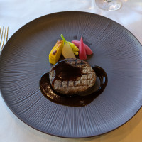 メインの肉料理