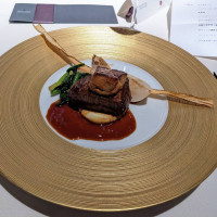 牛フィレ肉、フォアグラ。試食会にて。