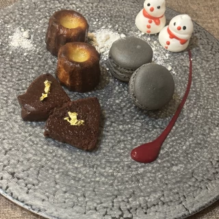 カヌレがものすごく美味しかったです。