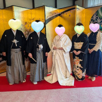 控え室外にある金屏風