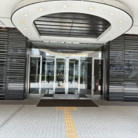 ホテルのフロントの入り口です