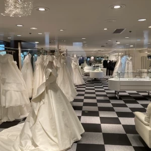 ドレスを選べるお店です|733867さんのホテルニューオータニの写真(2394264)