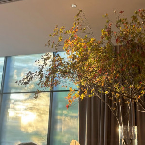 披露宴会場装花|734081さんのIWAI OMOTESANDO(イワイ オモテサンドウ)の写真(2560996)