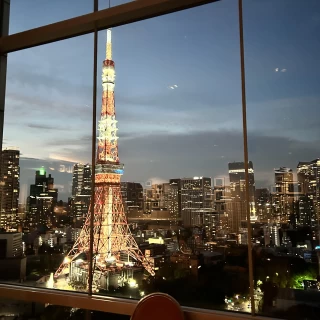 夜景です。夕方の式なら暮れる景色も楽しめます。