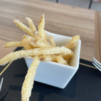 トリュフ塩のポテトが美味しかったです。