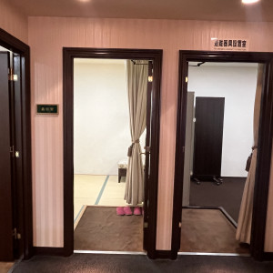着付け室とゲスト更衣室（男女別、鍵付きロッカーあり）|734539さんのOSAKA St.BATH CHURCH(大阪セントバース教会)の写真(2368562)