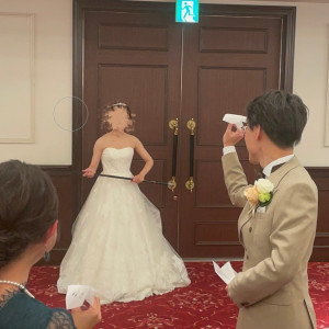 ブーケトスをやめ紙飛行機キャッチをしました（新婦持込企画）|734539さんのOSAKA St.BATH CHURCH(大阪セントバース教会)の写真(2366838)